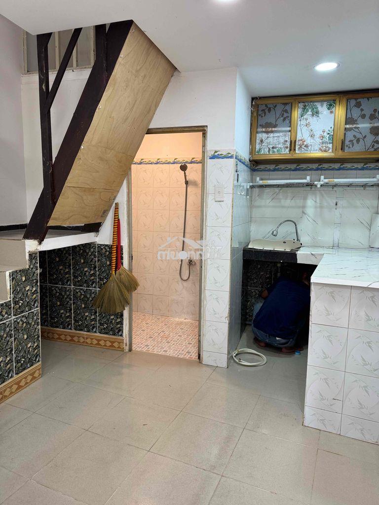 Cho thuê nhà nguyên căn giá chỉ : 5,5 tr/ tháng - 2