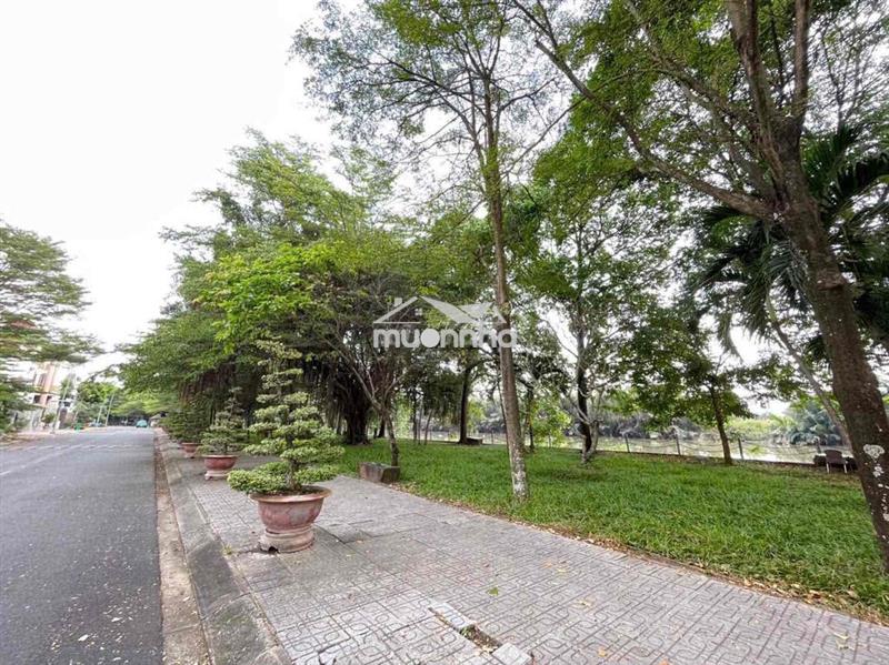 Bán đất đường trịnh công sơn kdc gia hoà, dt: 300m2/ giá 39 tỷ có tl