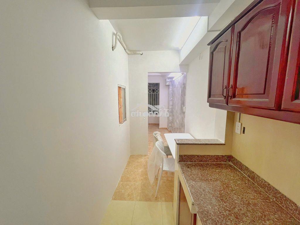 Phòng 1pn cửa sổ trời full nội thất - Ảnh 4