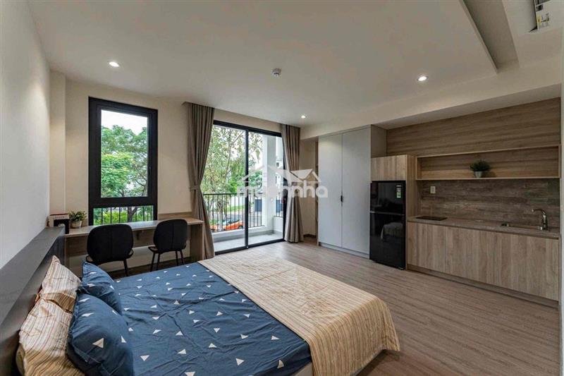 Siêu phẩm ban công, nhà mới đầy đủ tiện nghi kdc sadeco sát bên q7