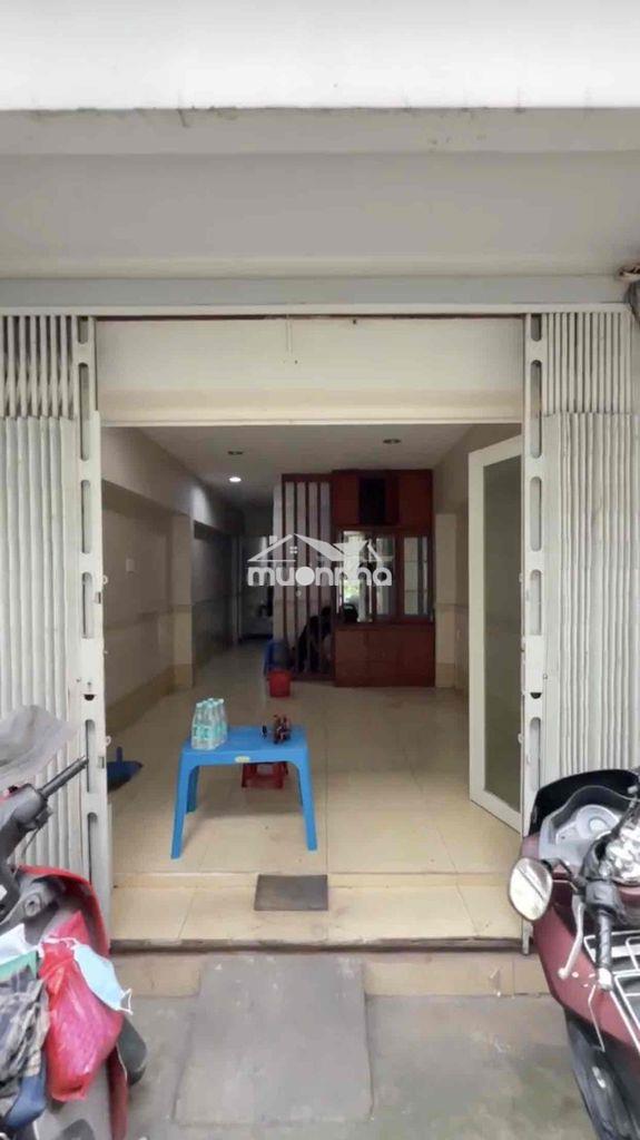 Hxh 3 tháng 2 q10, dt 3.5x15m, trệt 1 lầu 3pn 2wc, có hẻm sau