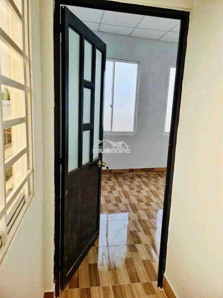 Nhà mới xinh, 1 trệt 1 lầu, sân để xe, ở tiện vc son, 2 chị em ok - 2