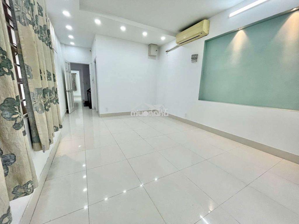 M.tiền 6x24, 1trệt 2lầu 1tum, 4pn 4wc. - 4