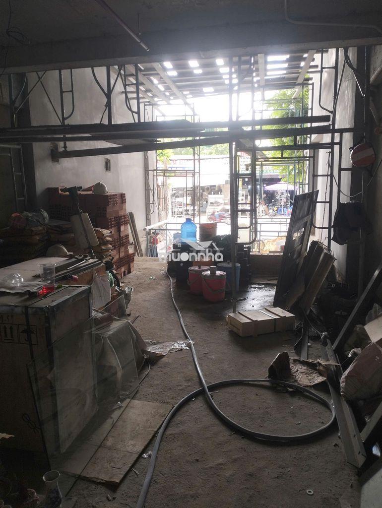 Ct tòa nhà phạm văn bạch, nhà 1 trệt 1 lửng 2 lầu, 5x30m, giá 65tr/th  - 3