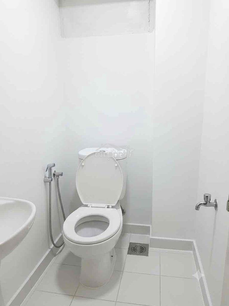 Nhà hẻm ba gác cách mt cmt8 10m( trệt 2 lầu đúc btct 4pn) - 4