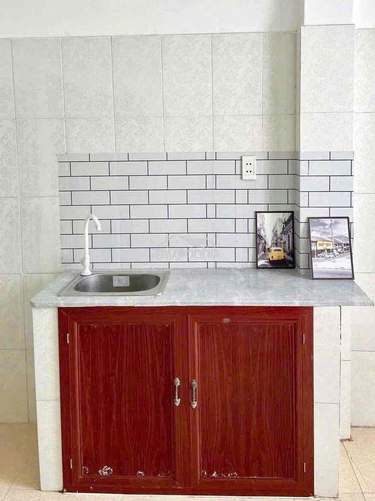 Phòng trọ cao cấp giá sinh viên - gần đh gia định - giá: 3,5triệu - 3