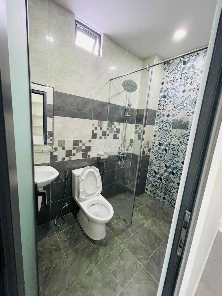 Cho thuê phòng ban công 20m2 hẻm xe hơi lê văn sỹ q3 - Ảnh 3