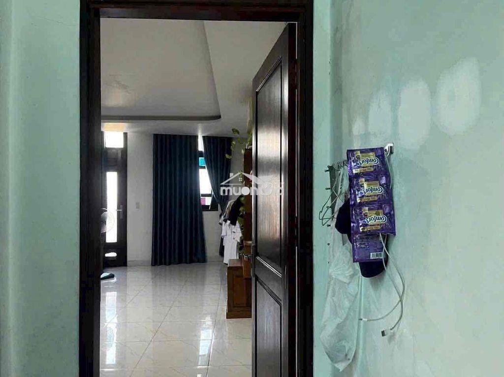Cho thuê nhà trệt lầu kdc gần chợ đông hoà - 2