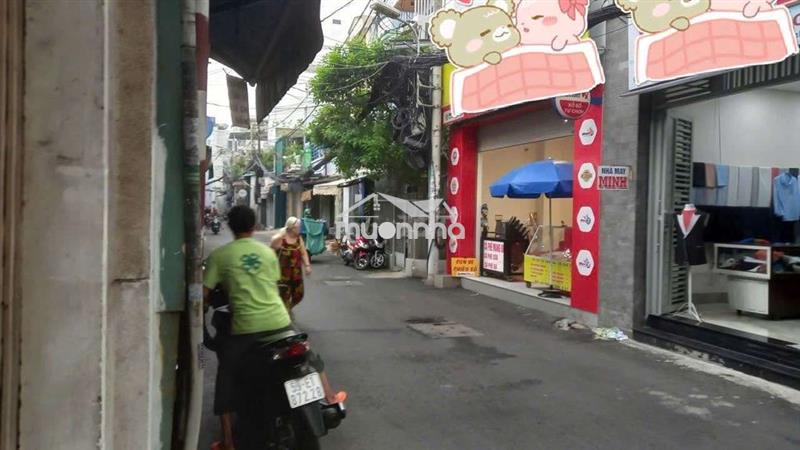 Cho thue mb mặt tiền đương 5x12 lối đi riêng biệt trần khắc chân p9 pn