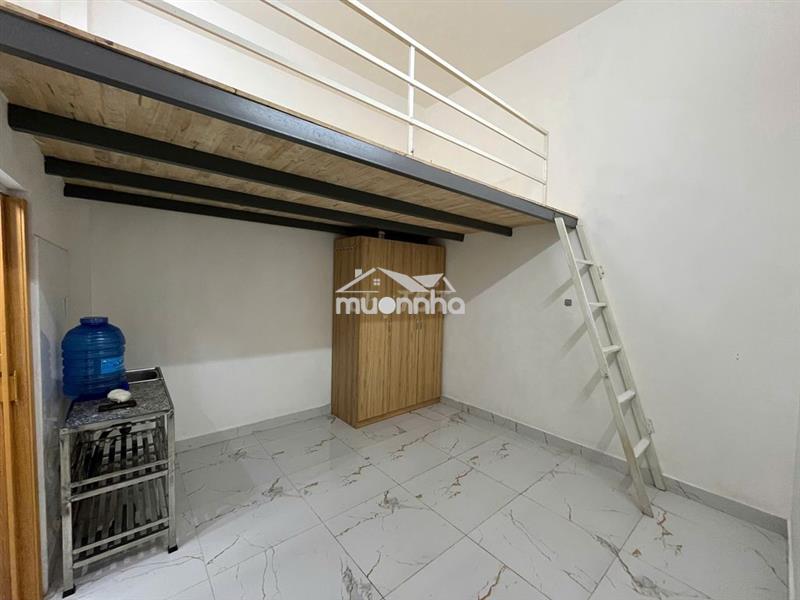 🔰Phòng giá rẻ gác cao sẵn nội thất ngay chợ pvb, sân golf