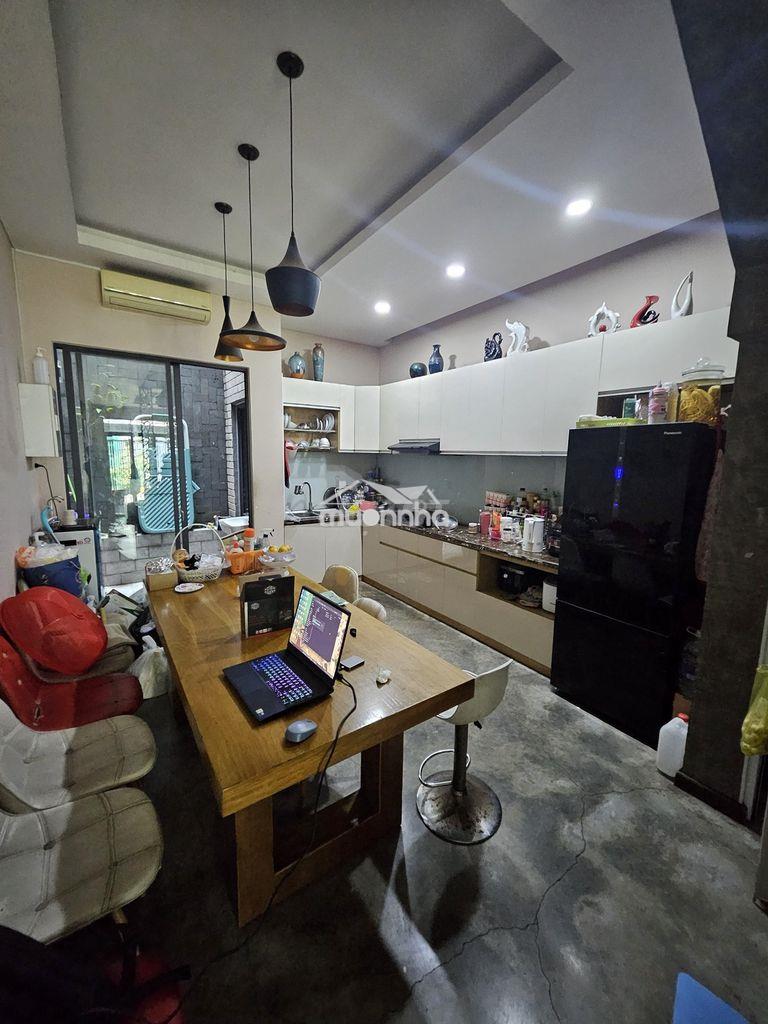 Nhà ở chính chủ - hẽm ô tô 7m - 2