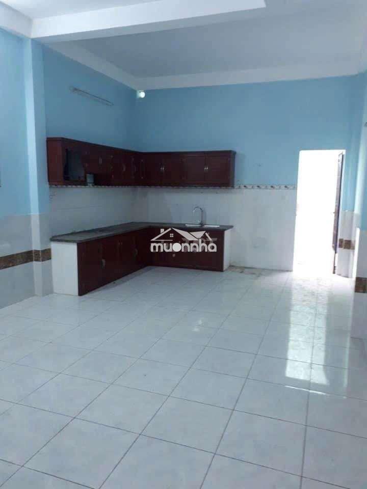 Cho thuê nhà lâu dài giá rẻ hẻm 6m thông - 2