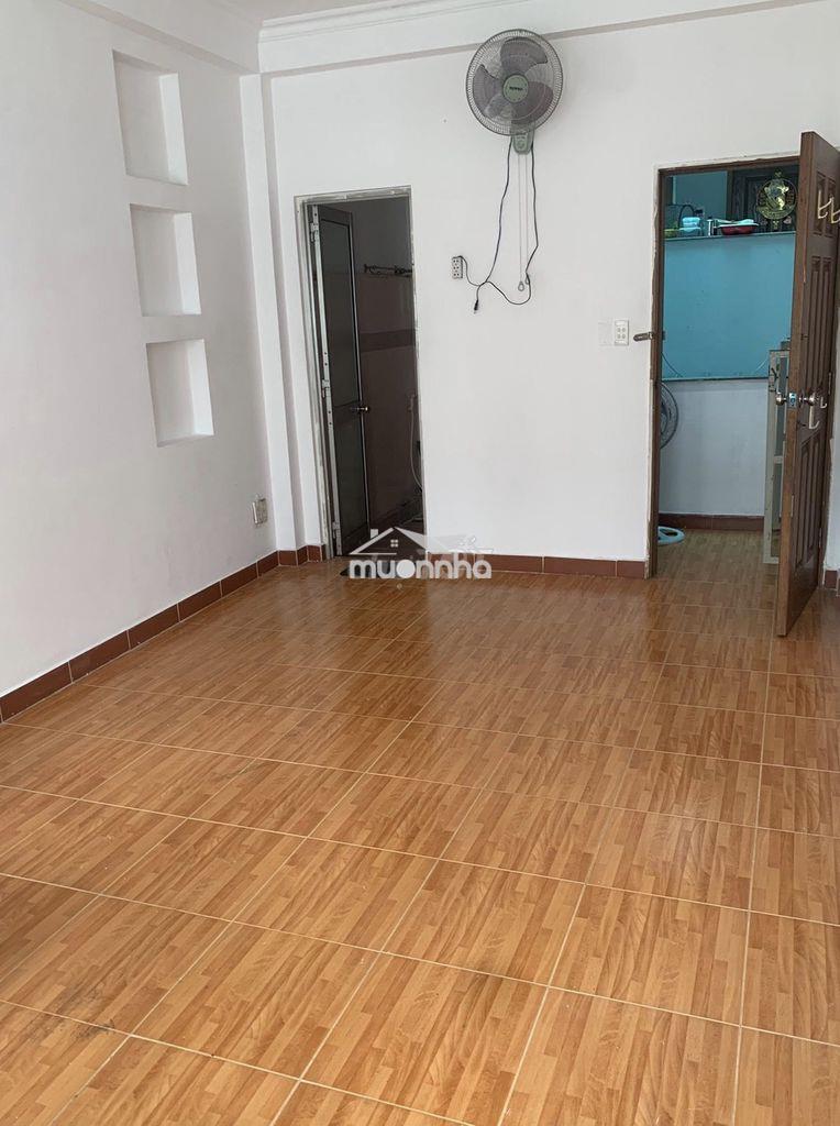 Chính chủ cho thuê phòng ban công đn, hẻm xe hơi hồ văn huê, pn. - Ảnh 3