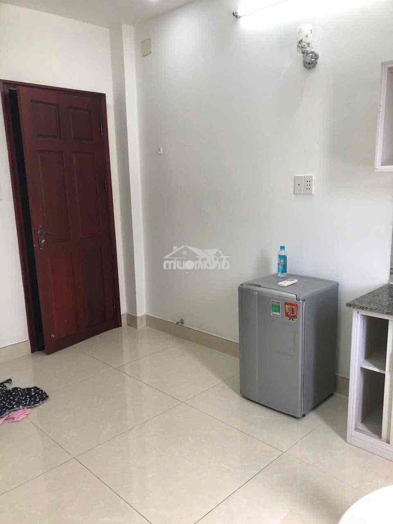 Phòng trọ ngay vòng xoay đầm sen - Ảnh 4
