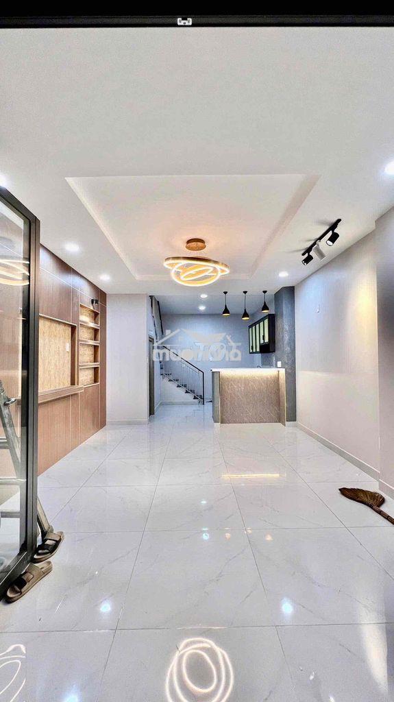 Nhà hẻm xe hơi đổ cửa q6 2pn