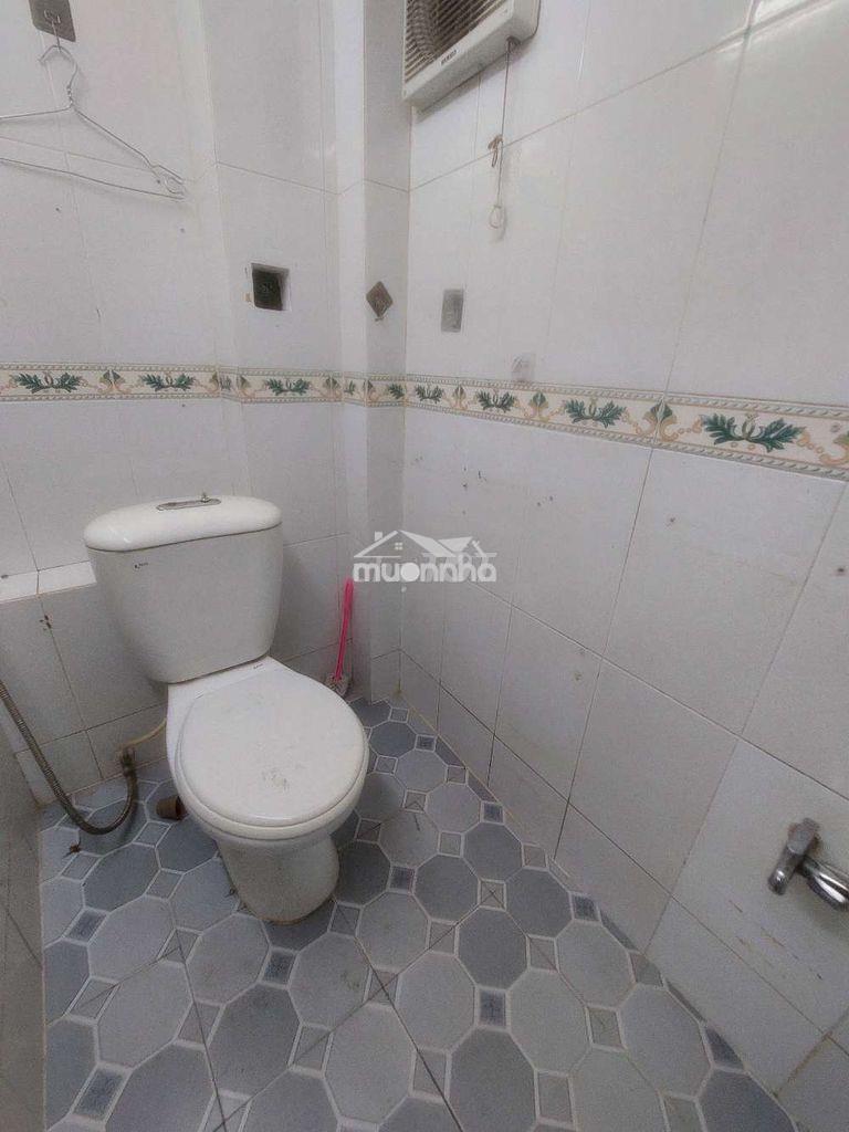 Cho thuê nhà đường nguyễn duy p9.q8 dt.3m6×9m } 2 lầu 3 phòng 2 toilet - 4