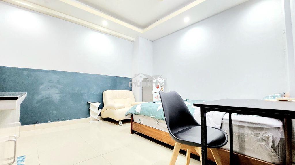 01/09 trống ! phòng full nội thất 28m2, tầng trệt, ngay hàng xanh !!! - Ảnh 2