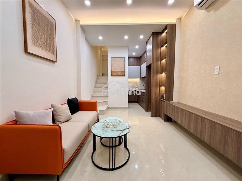 Hoàng diệu q4-hẻm 4m- sát mt- 3x8m- 4 tầng đúc- hoàn công