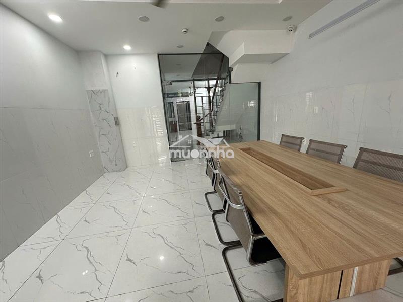 Cho thuê văn phòng tầng trệt giá 12,5tr 5x21m