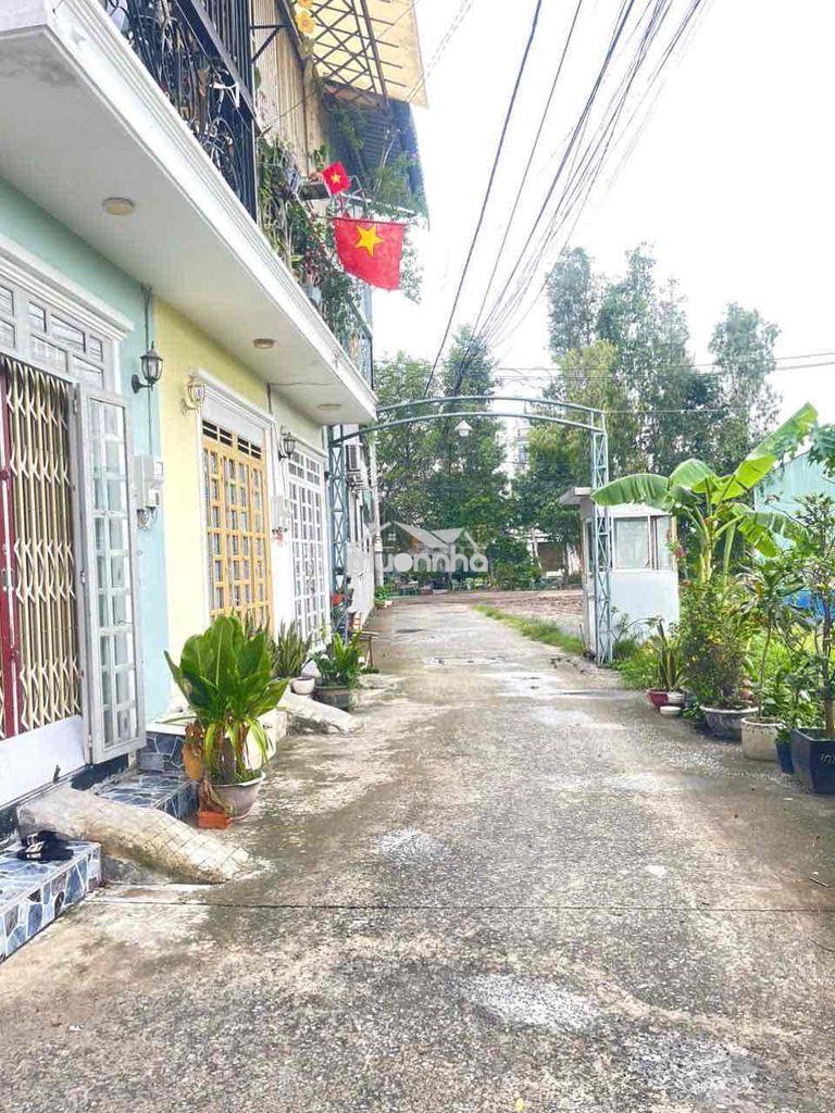 Bán nhà đường hà huy giáp, hẻm xe hơi,  dt 3x10m