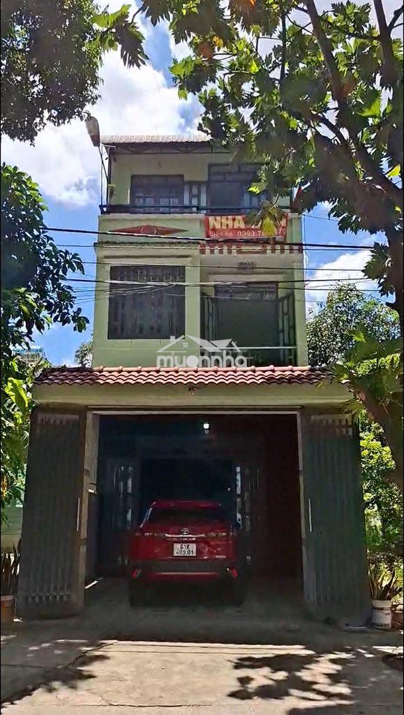 Bán nhà 2 lầu 1 trệt khu phố hòa phú 3, phường bình dương
