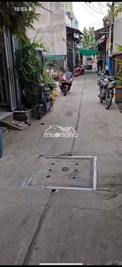 Nhà hẻm bê tông, khu vực an ninh
