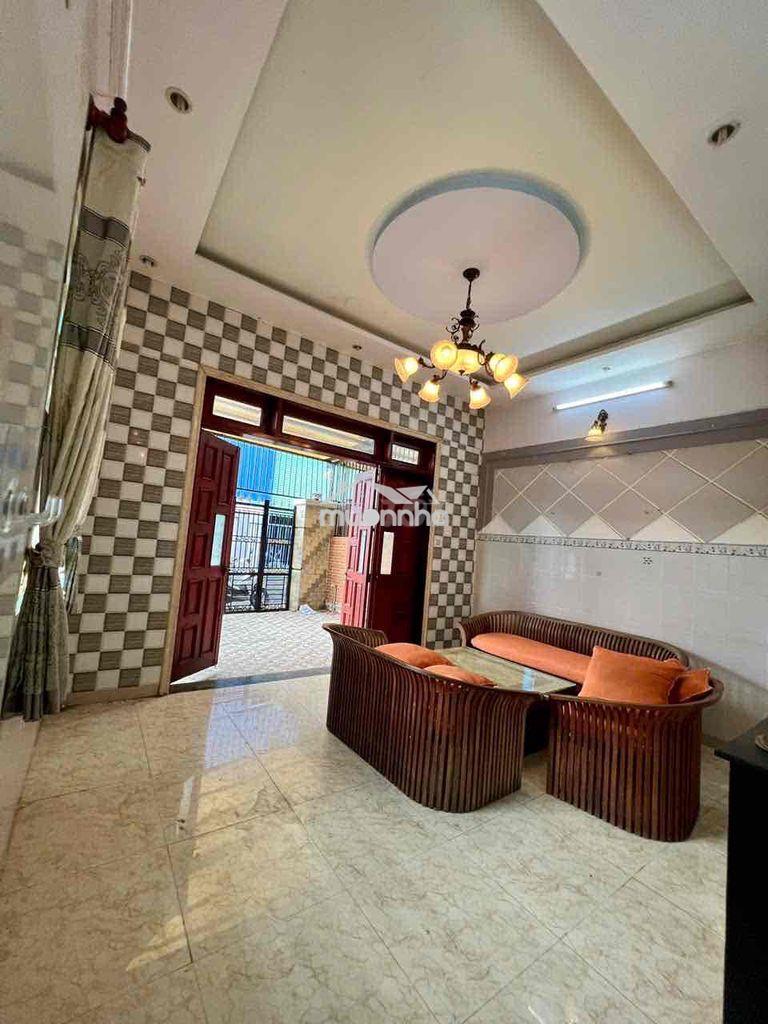 Cho thuê nhà dt 6x15m 1trệt 1lầu 4pn 3wc sân đậu ôtô căn góc thoáng - Ảnh 3