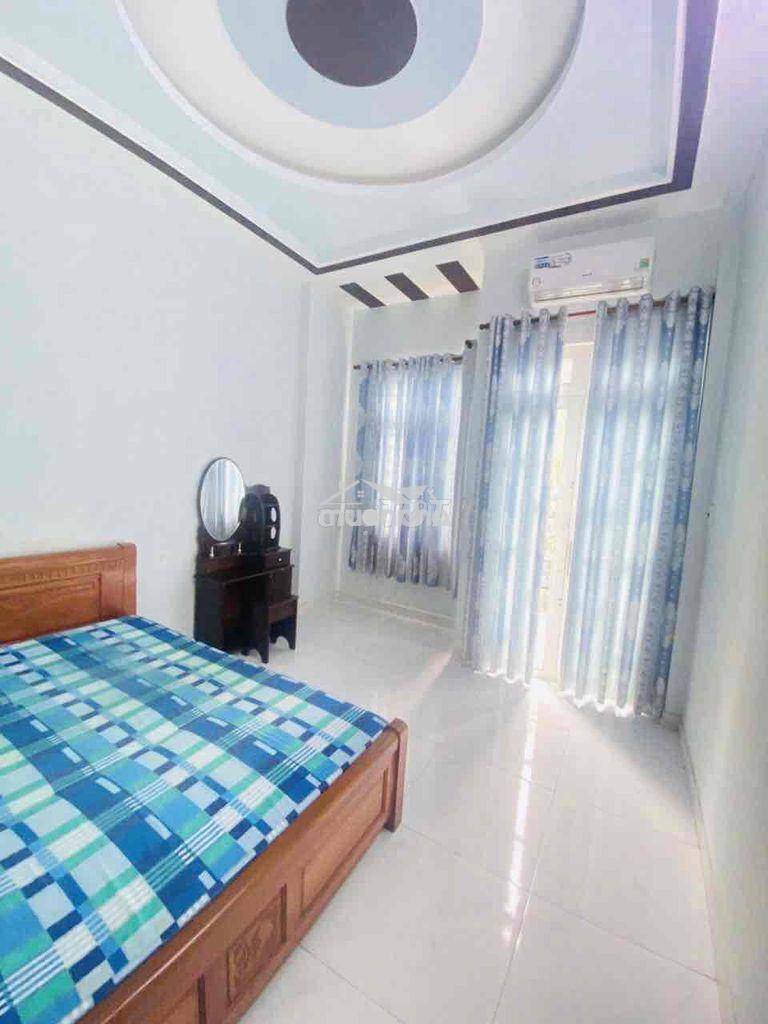 Nhà 4x16 trệt 2lầu 4pn sẵn nội thất xe hơi ngủ trong nhà - Ảnh 3