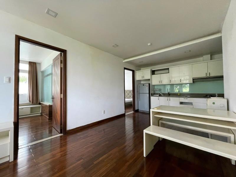 Cho thuê căn hộ 2pn rộng 70m2 ngay bờ kè trường sa - vòng xoay dân chủ - công viên lê thị riêng - 2