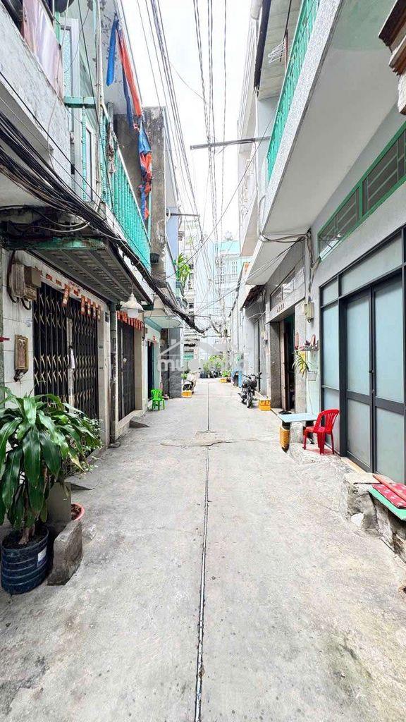 Nhà q11 4 tầng – 3pn – ban công mỗi tầng – giá 4,7 tỷ - Ảnh 2