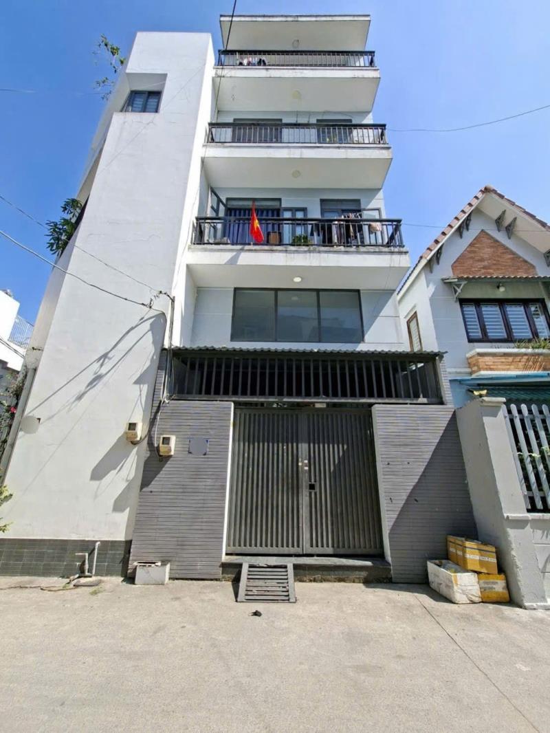 Bán chdv 10 phòng, dt 5,4 x 16 đúc 3,5 tấm hẻm 6m quang trung, thông đường bờ kênh mới