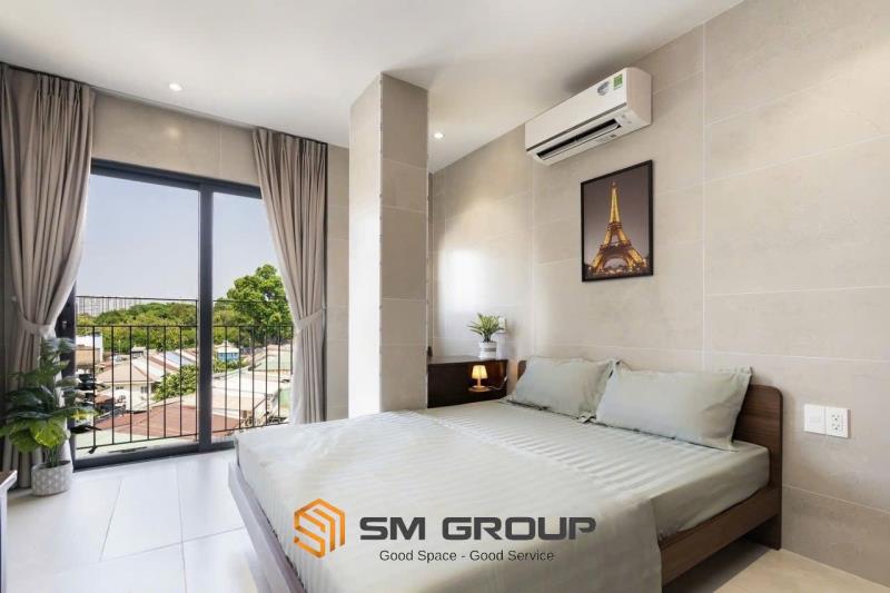 Cho thuê nhà mới ban công full nội thất đường nguyễn kiệm gần huflit , iuh, hsu