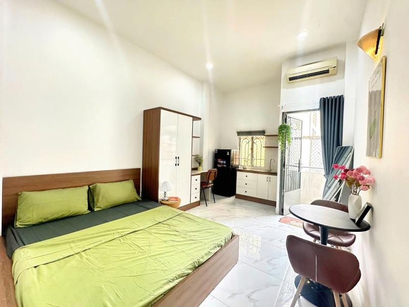 Phòng 35m2 ban công lớn- thoáng- rộng ngay hàng xanh- bạch đằng, bình thạnh