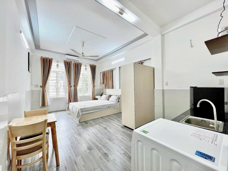 Căn hộ full nội thất - máy giặt riêng- cửa sổ thoáng mát - 189 hoàng hoa thám , bình thạnh