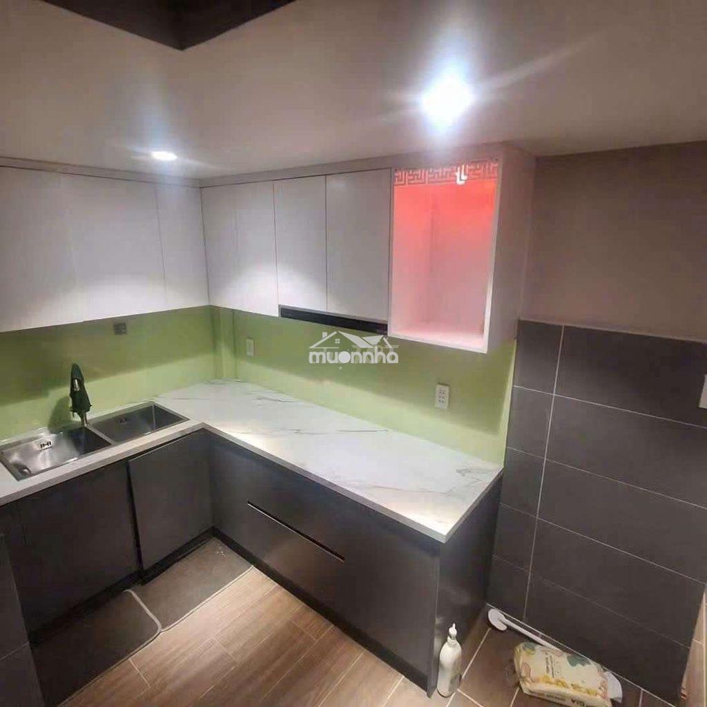 Nhà mới gần trường fpt, pmqt, gtvt . 2pn có 2 máy lanh, giường tủ - 2