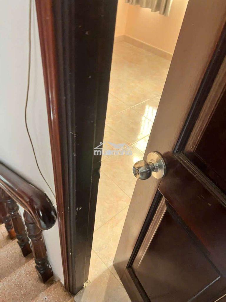 Phòng trọ quận 3, có ban công & cửa sổ - Ảnh 3