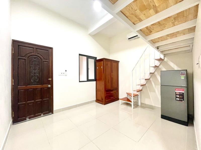 Gác lửng 30m2 đầy đủ tiện nghi, cửa sổ thoáng mát gần ngay chợ bà chiểu bình thạnh - Ảnh 2