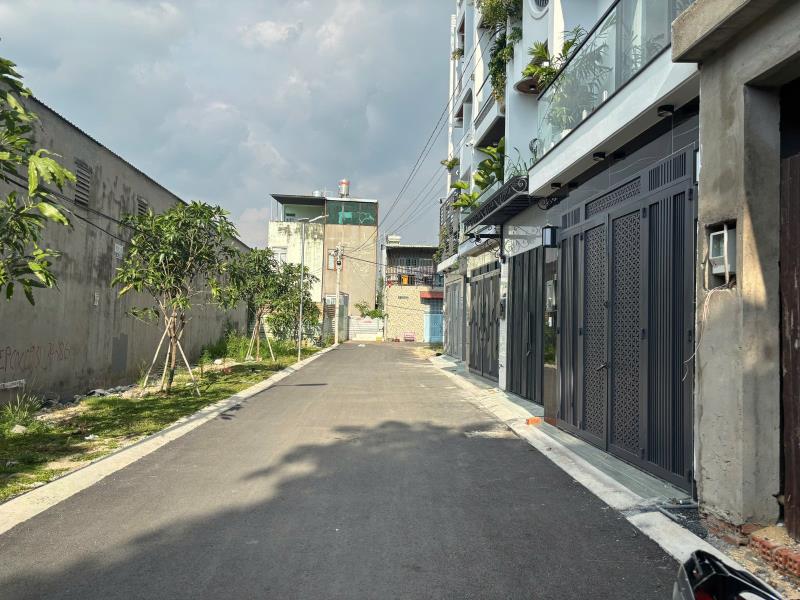 Bán đất ngay tô ngọc vân – dt gần 100m² ngang 7m - hẻm ô tô - chỉ 3.x tỉ