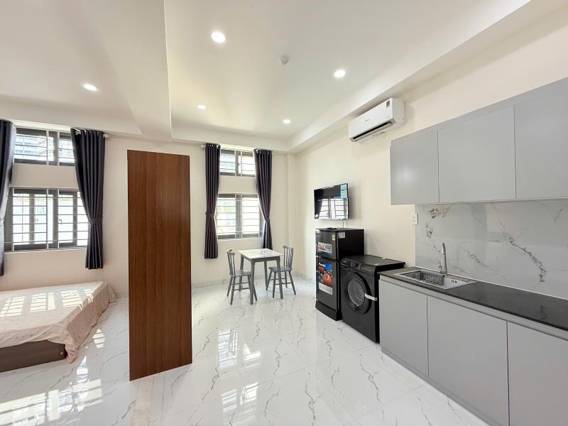 Cho thuê căn hộ cửa sổ trời sáng thoáng rộng 45m2 full nột thất ngay ngã tư hàng xanh xô viết nghệ tĩnh bình thạnh  - Ảnh 2