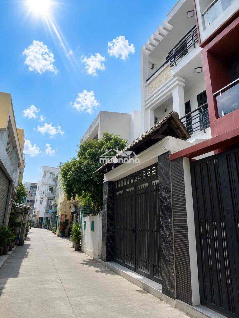 Mình cần bán nhà 4,2x18 4 tầng sân thượng