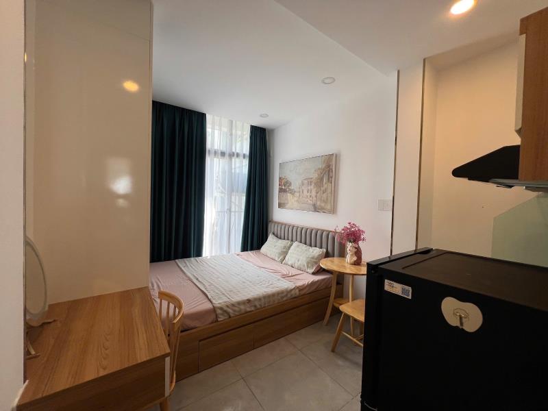 Cho thuê căn hộ studio quận 1 - phòng full nội thất - ban công thoáng gần đh ueh viện isp - công viên lê văn tám
