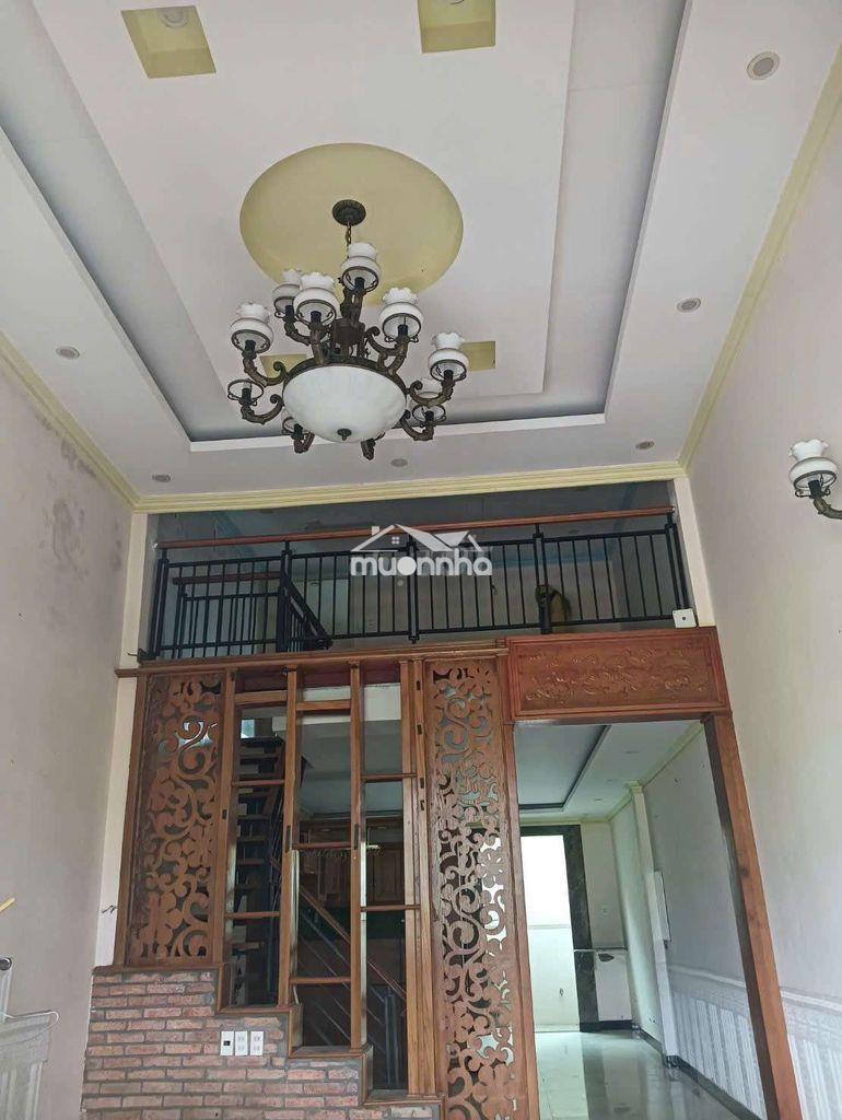 Chủ sơn lại giao nhà  - 2