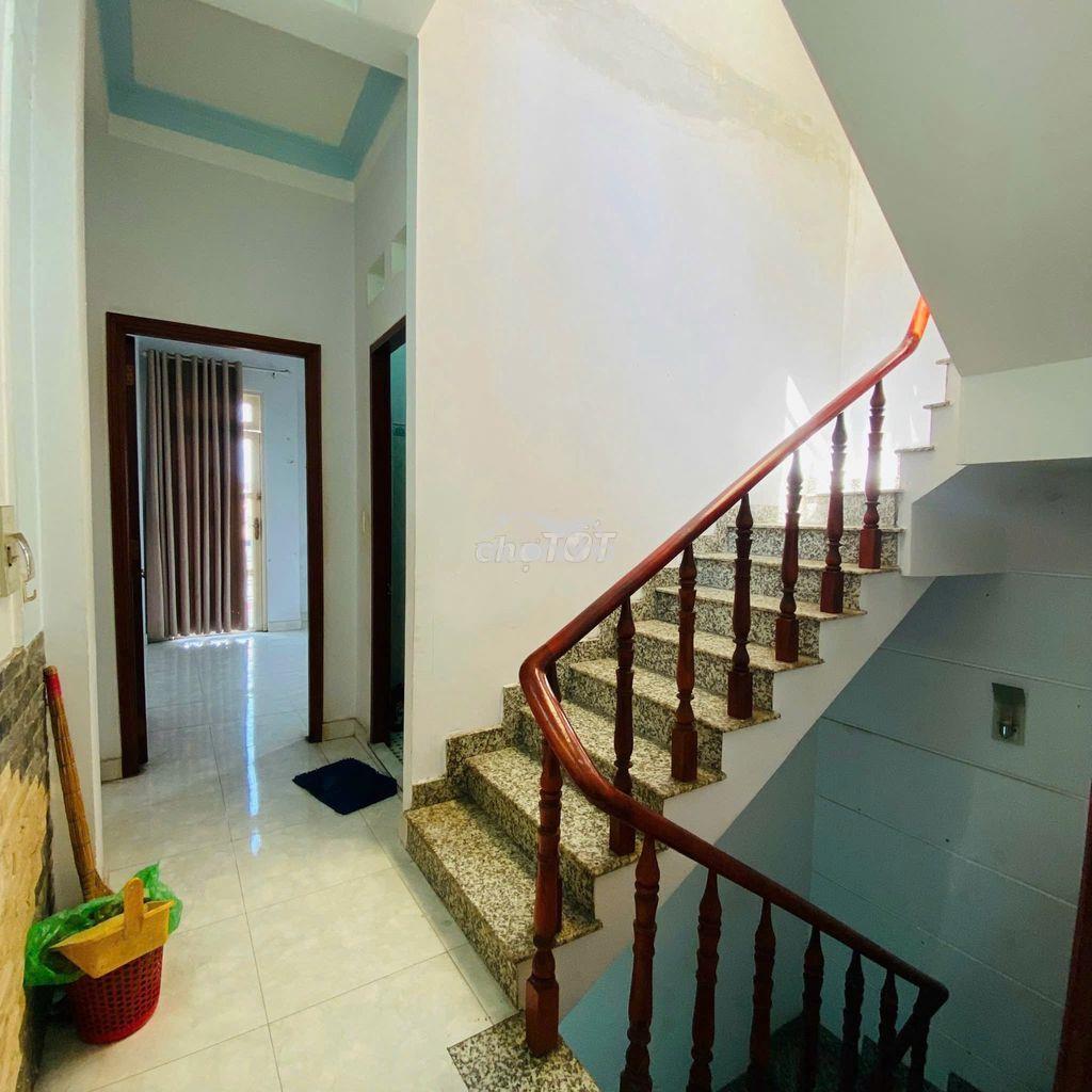 Cho thuê nhà 10 triệu dc ở hương lộ 2 ngay đọan tân hoà đông - 4