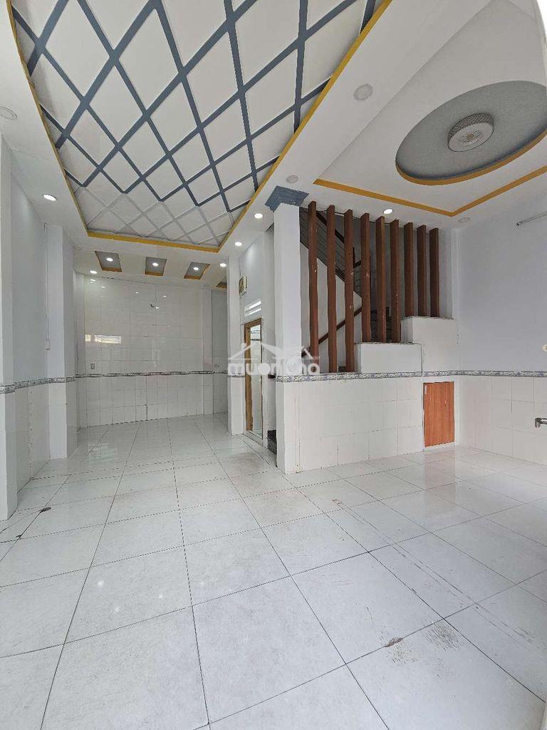 Nhà 3 lầu tạ quang bửu diện tích to giá tốt