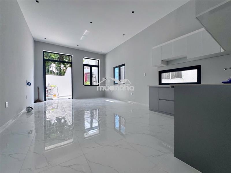 Bán nhà lê văn việt – 82m² – ngang 5.6m – nhỉnh 4 tỉ