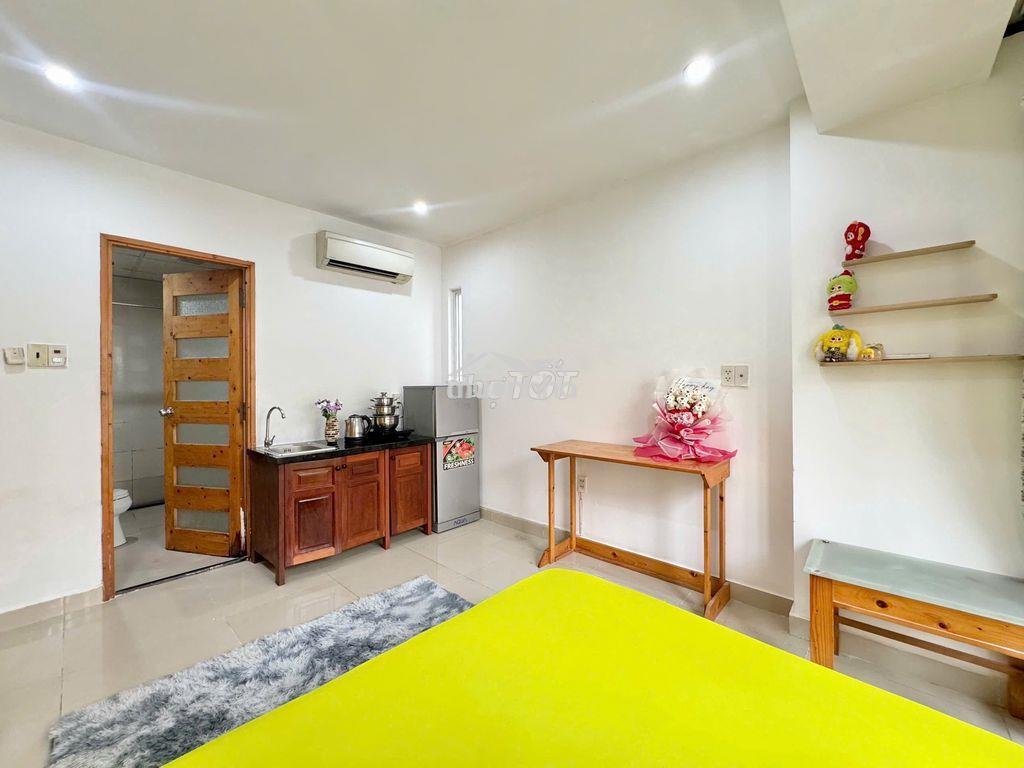Phòng đẹp ban công lê văn sỹ full tiện nghi gần trần quang diệu - Ảnh 4