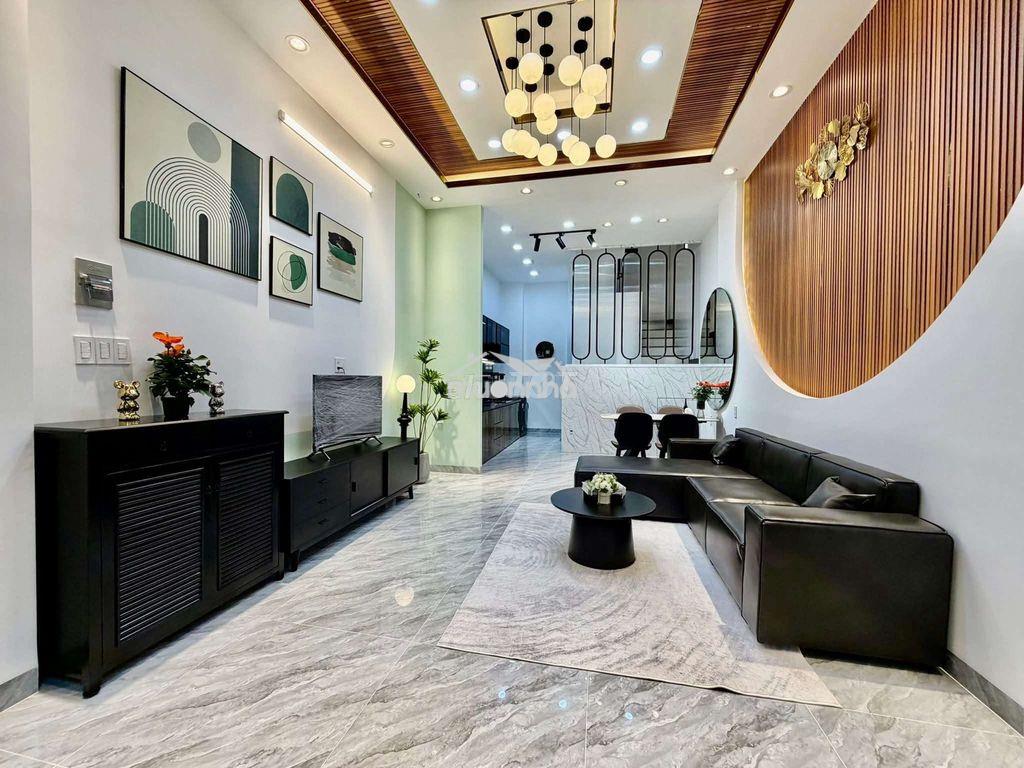 Nhà đúc 3 tấm. phạm hùng sát q5 - Ảnh 2