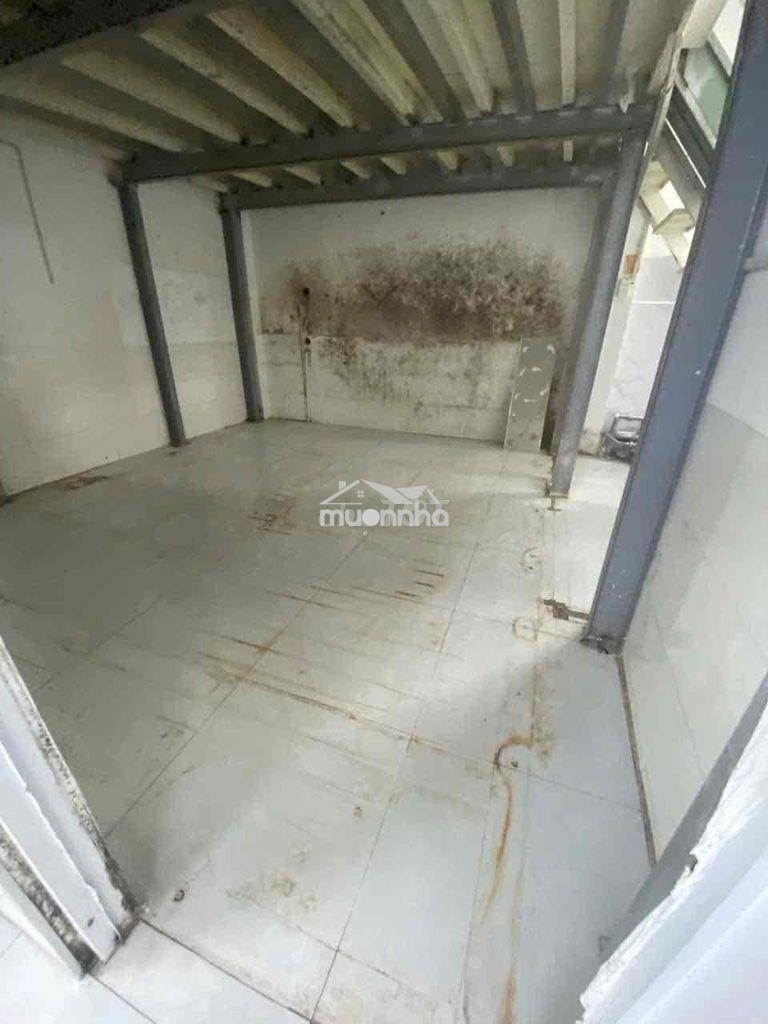 Nhà ngang dài, cấp 4 , bán gấp - Ảnh 4