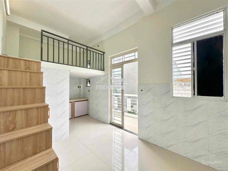 Phòng gác bancong cửa sổ ngay hoàng hoa thám - etown cộng hoà