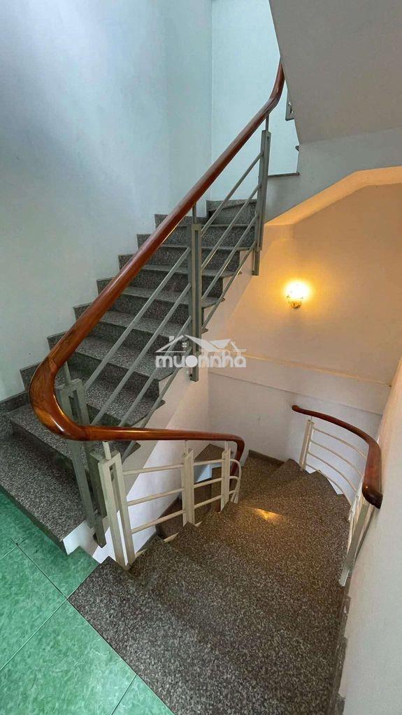 Hẻm  ô tô , 70m2, 3 tầng  5pn chỉ 4,3 tỷ